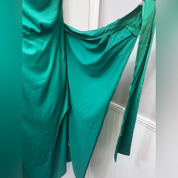 Merokeety Women’s Large Green One-Shoulder Satin Wrap Midi Dress with Slit - Picture 9 of 12